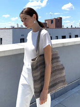 Load image into Gallery viewer, Dobi Daily Bag - Black