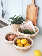 Load image into Gallery viewer, Savar Round Bowl (Set of 3)